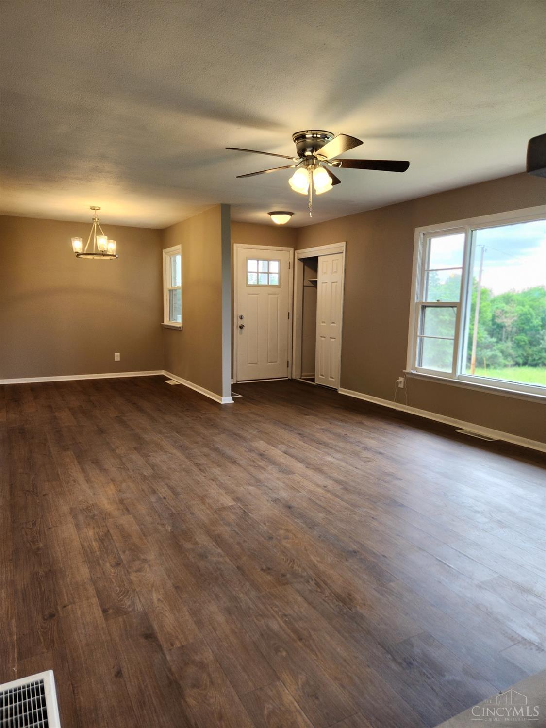 6740 Fenner Road Hillsboro, OH 45133 - Photo 3 of 8
