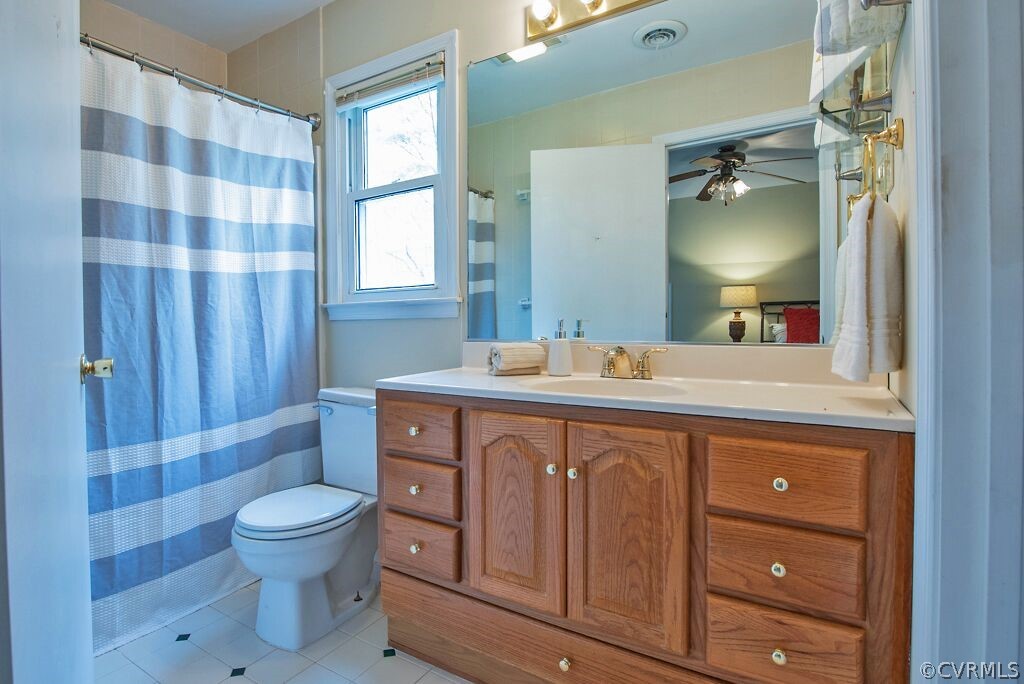 2418 Brookforest Road Midlothian, VA 23112 - Photo 34 of 48 Full bath in master suite