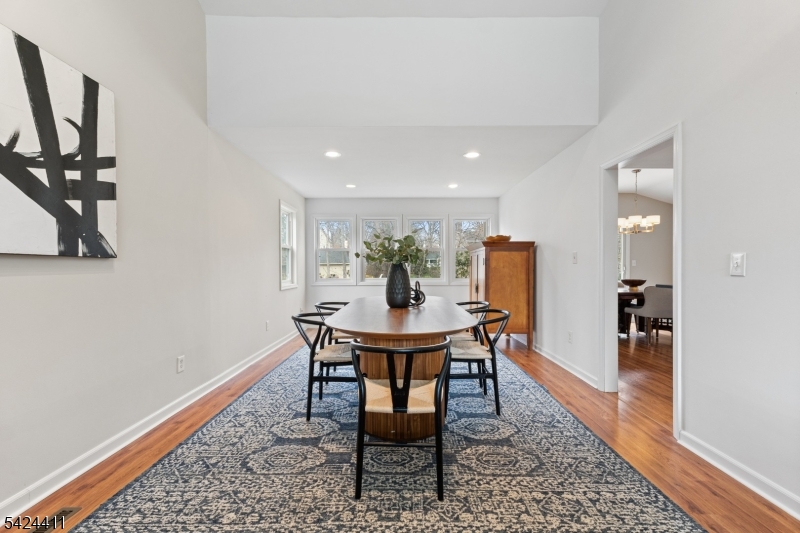 48 Hastings Road Berkeley Heights, NJ 07922 - Photo 11 of 50