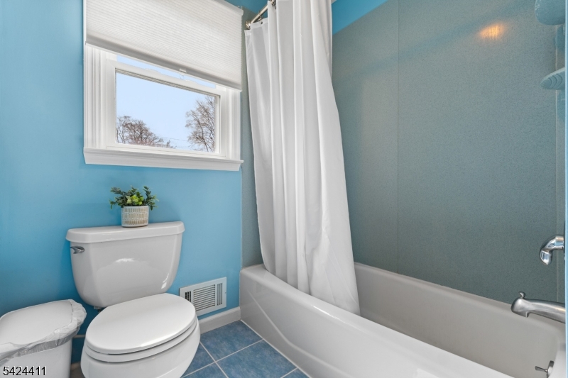 48 Hastings Road Berkeley Heights, NJ 07922 - Photo 41 of 50