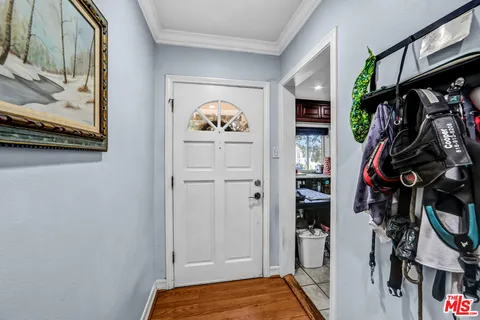 $1,195,000 | 10205 Fairgrove Avenue, Tujunga, CA 91042