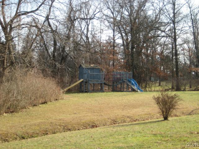 133 Krocks Road Allentown, PA 18104 - Photo 7 of 34 Gallery Image 7