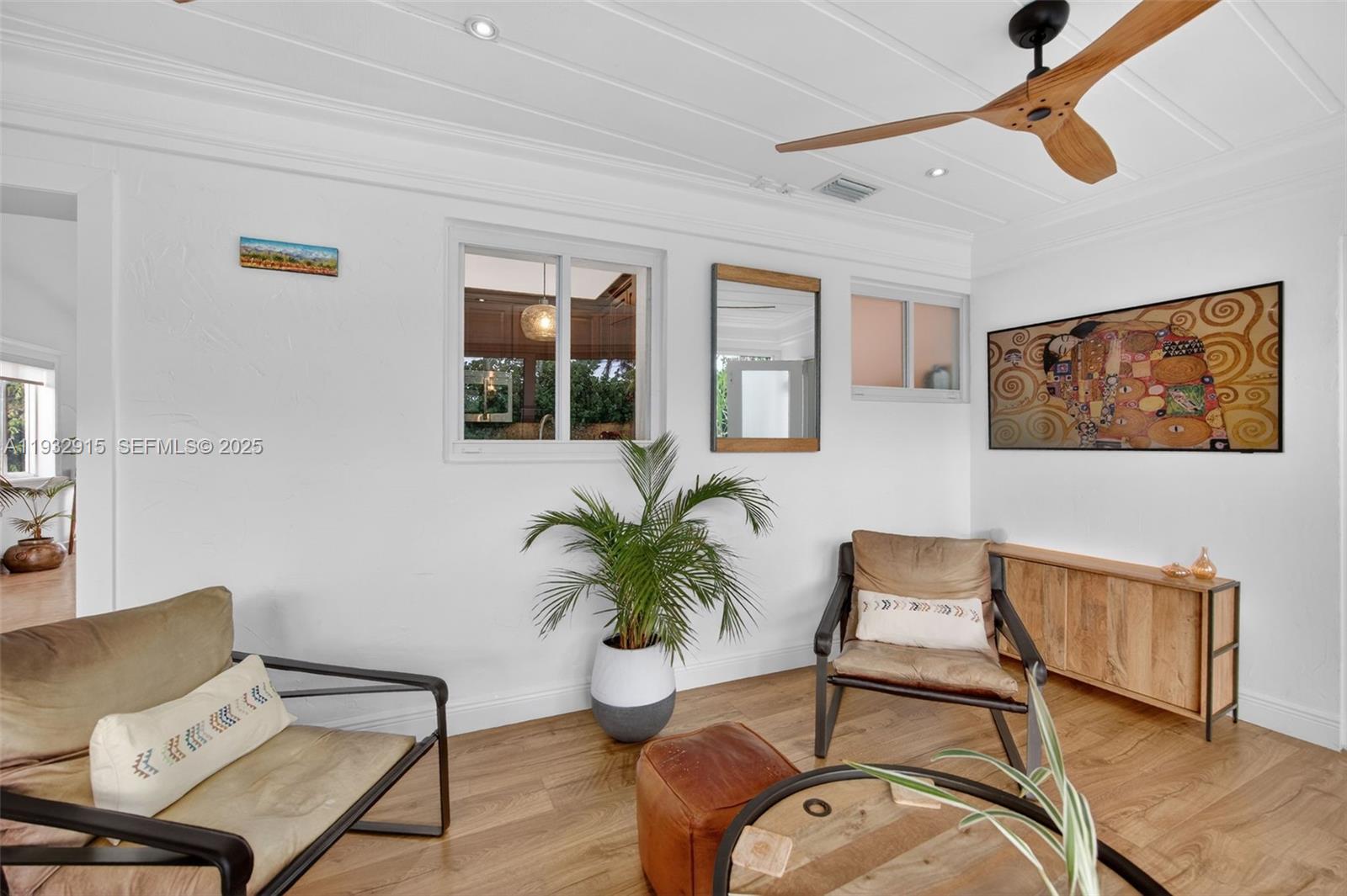 11260 Southwest 48th Street Miami, FL 33165 - Photo 17 of 48 a living room with furniture