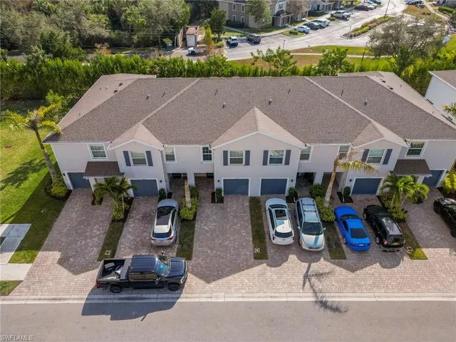 $399,000 | 15071 Wildflower Circle, Naples, FL 34119