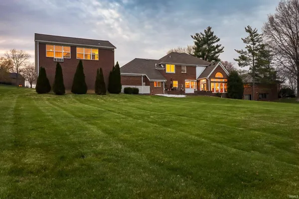 $725,000 | 45 Oak Meadow Road, Evansville, IN 47725