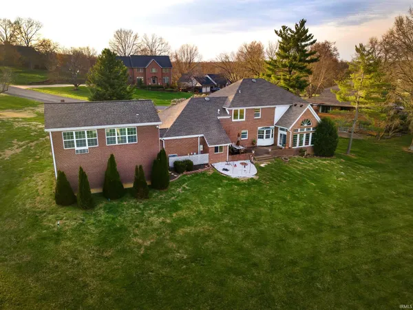 $725,000 | 45 Oak Meadow Road, Evansville, IN 47725