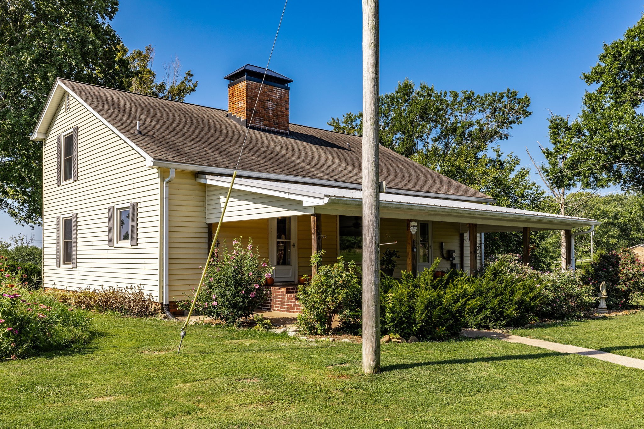 475 Fowler Ford Road Portland, TN 37148 - Photo 43 of 100 a front view of a house with a yard