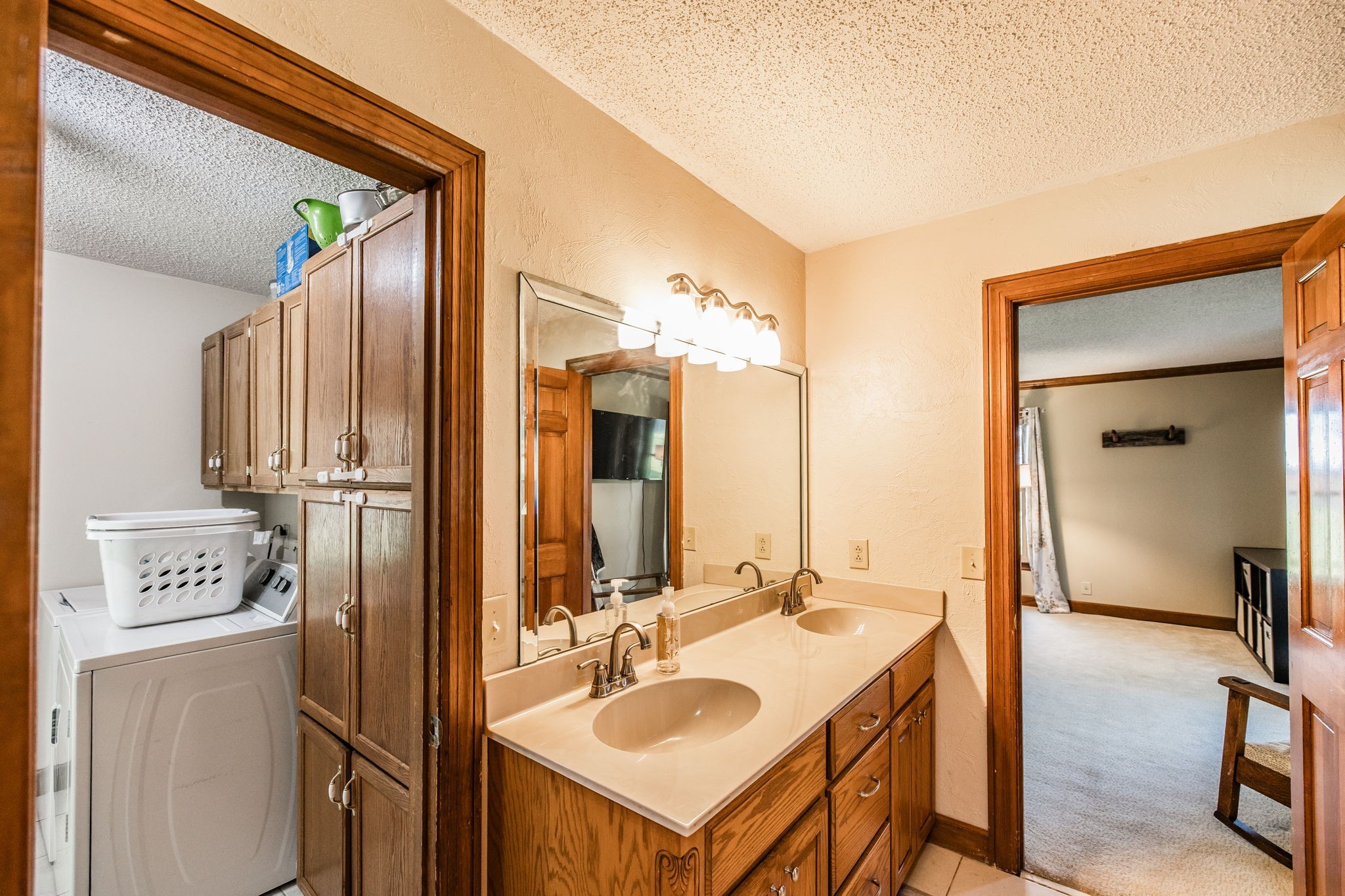 475 Fowler Ford Road Portland, TN 37148 - Photo 81 of 100 a bathroom with a sink a mirror and a shower