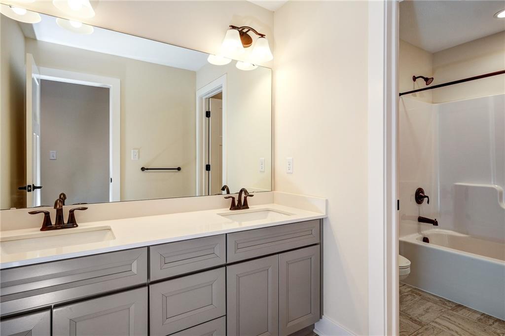 405 Oak Ridge Court Mars, PA 16046 - Photo 11 of 18 Gallery Image 11