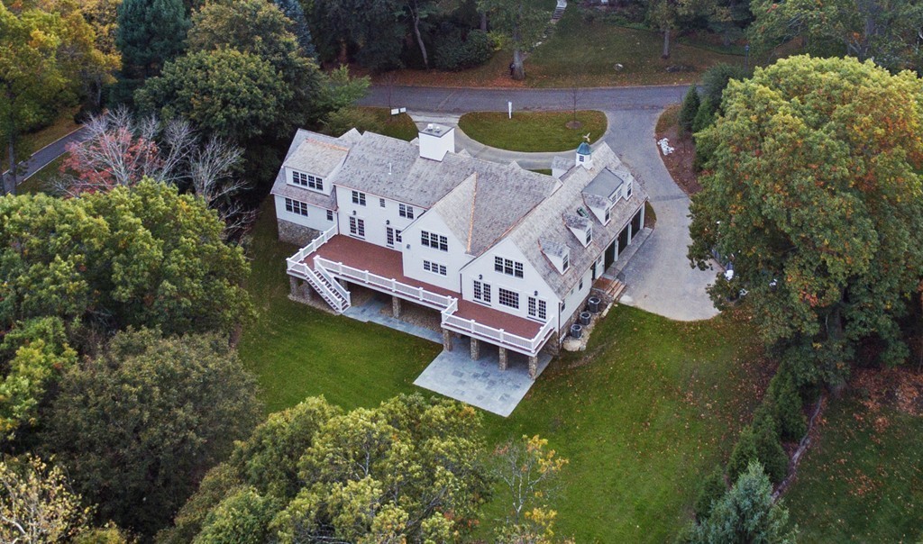 59 Carisbrooke Road Wellesley, MA 02481 - Photo 4 of 20