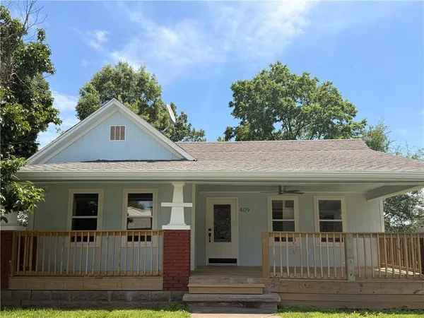 $179,000 | 409 North Main Street, Blackburn, MO 65321