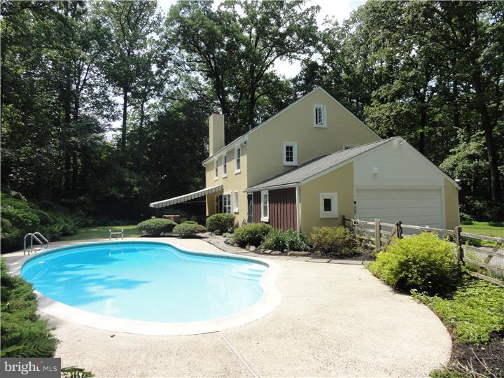 4141 Howell Road Malvern, PA 19355 - Photo 23 of 25 Pool