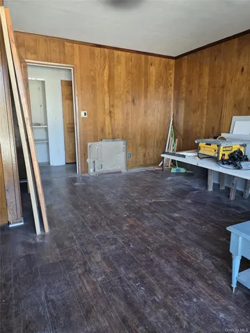 a close view of washer and dryer