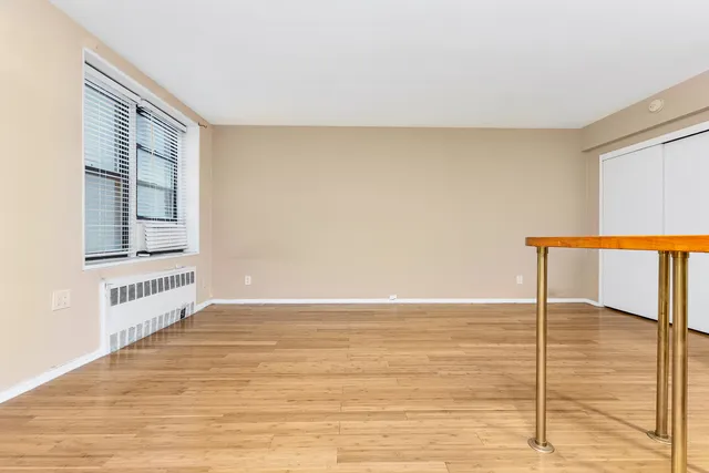 $400,000 | 1420 York Avenue, Unit 2N | Lenox Hill