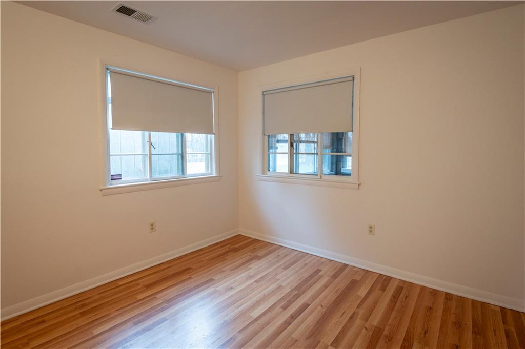 235 Highview Avenue Pittsburgh, PA 15238 - Photo 27 of 39 an empty room with a window