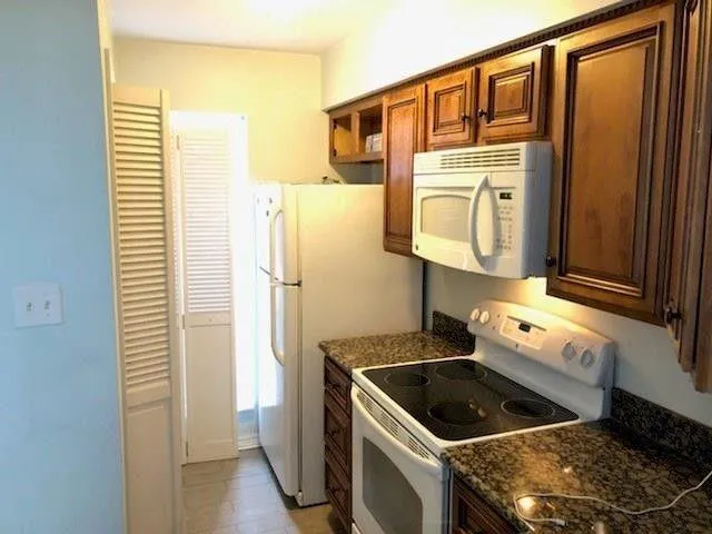 $1,425 | 3320 North Arnoult Road, Metairie, LA 70002