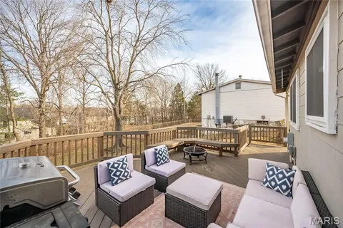 $260,000 | 1027 Beso Court, Fenton, MO 63026