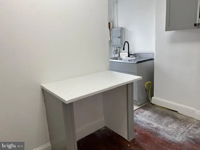 $1,000 | 1508 Lombard Street, Unit 3F, Philadelphia, PA 19146