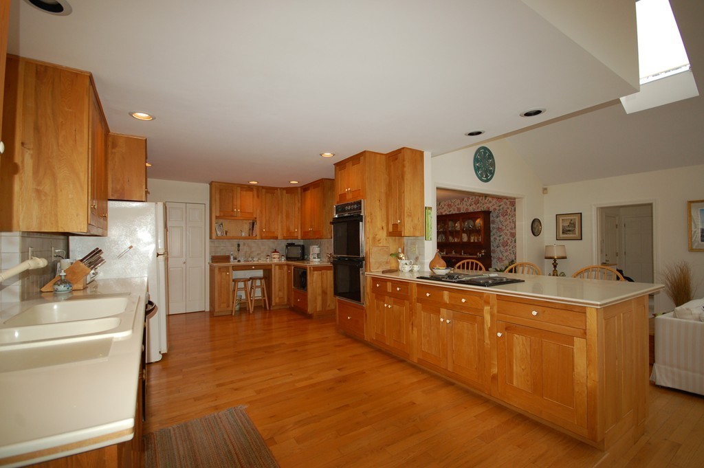 18 King John Drive Boxford, MA 01921 - Photo 7 of 20