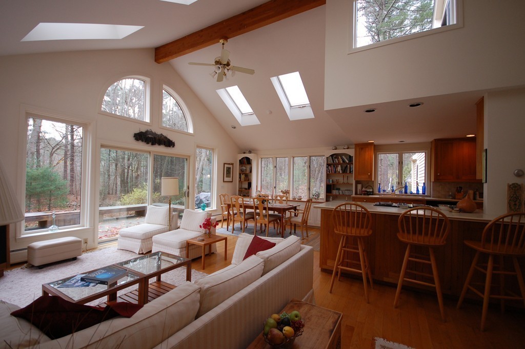 18 King John Drive Boxford, MA 01921 - Photo 10 of 20