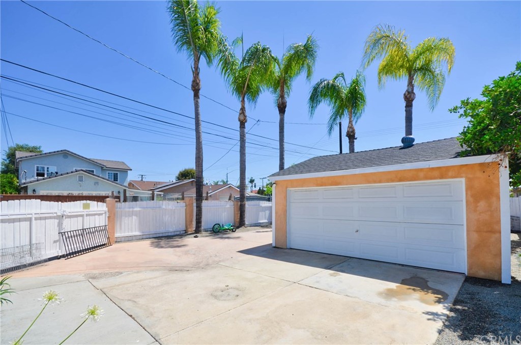 18319 Norwalk Boulevard Artesia, CA 90701 - Photo 29 of 39 a view of a backyard