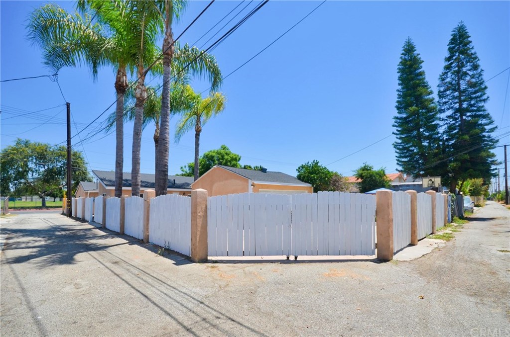 18319 Norwalk Boulevard Artesia, CA 90701 - Photo 37 of 39 a view of a backyard
