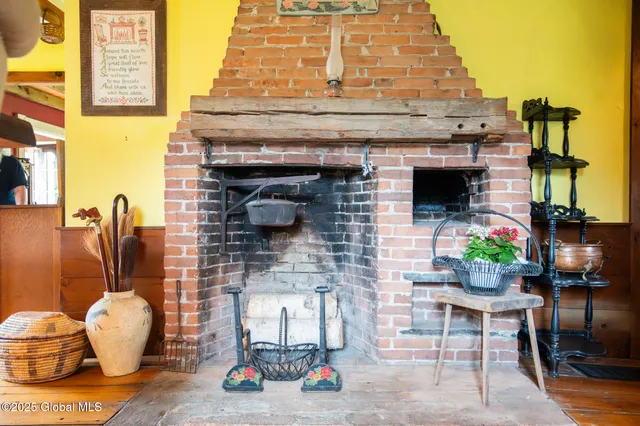 $544,900 | 71 S Road, Hampton, NY 12887