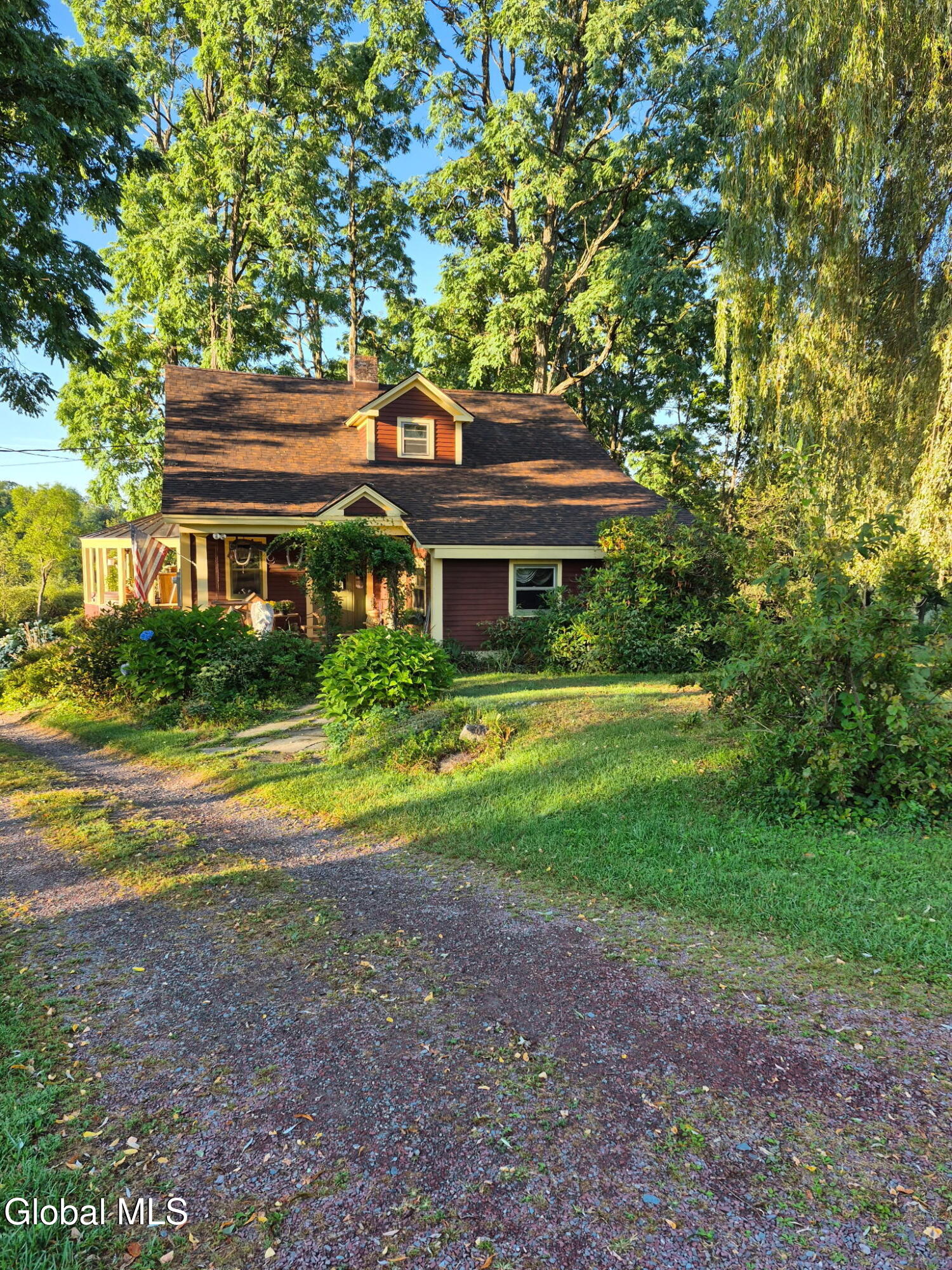 71 S Road Hampton, NY 12887 - Photo 4 of 60 New roof 2025