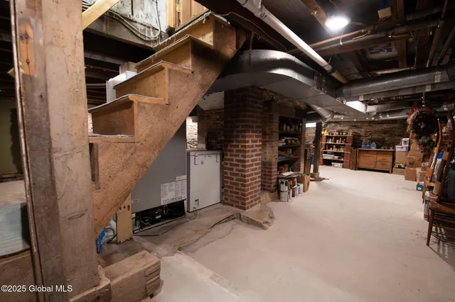 $544,900 | 71 S Road, Hampton, NY 12887