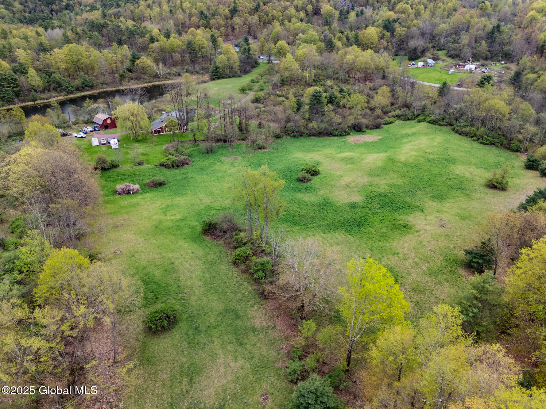 71 S Road Hampton, NY 12887 - Photo 51 of 60 Field