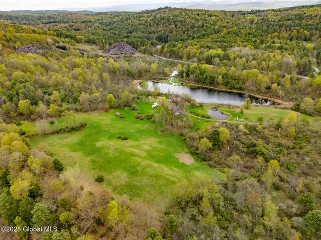 $544,900 | 71 S Road, Hampton, NY 12887