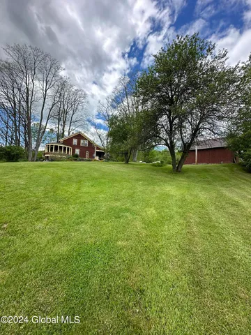 $544,900 | 71 S Road, Hampton, NY 12887