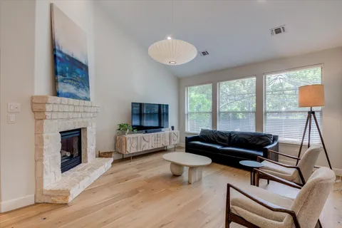 $3,800 | 11129 Cap Stone Drive, Austin, TX 78739