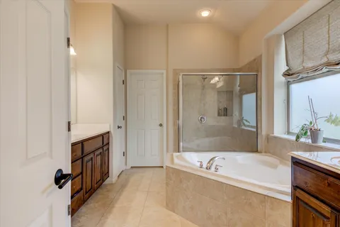 $3,800 | 11129 Cap Stone Drive, Austin, TX 78739