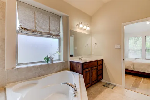 $3,800 | 11129 Cap Stone Drive, Austin, TX 78739