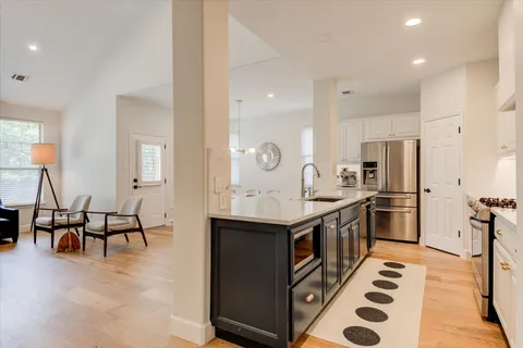 $3,800 | 11129 Cap Stone Drive, Austin, TX 78739