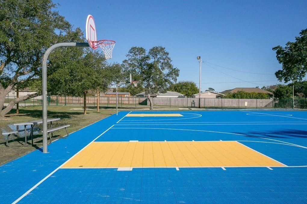 2005 Cardinal Lane Navarre, FL 32566 - Photo 59 of 63 hbts rec amenities