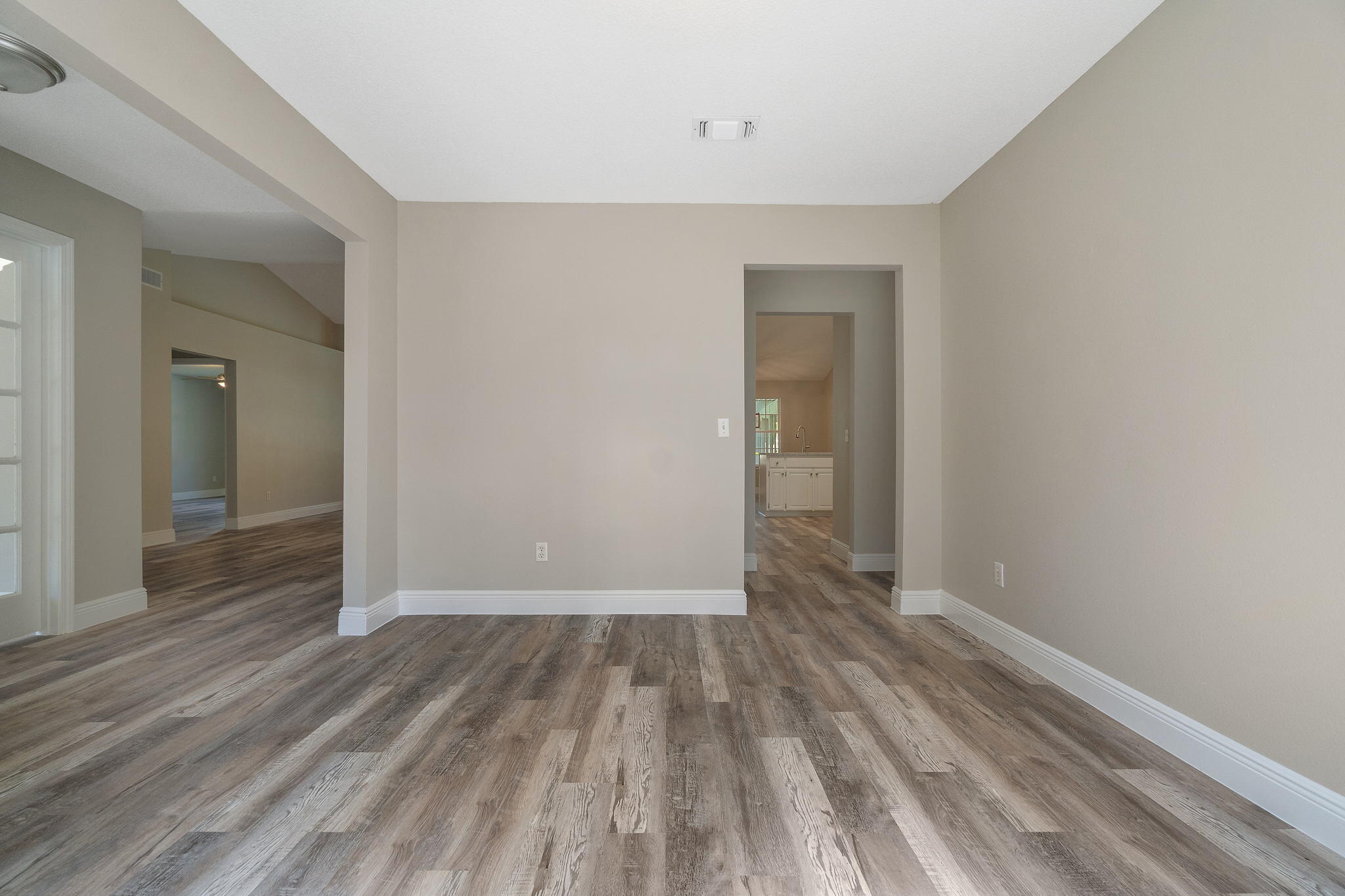 2005 Cardinal Lane Navarre, FL 32566 - Photo 9 of 63 7-web-or-mls-2005-cardinal-ln