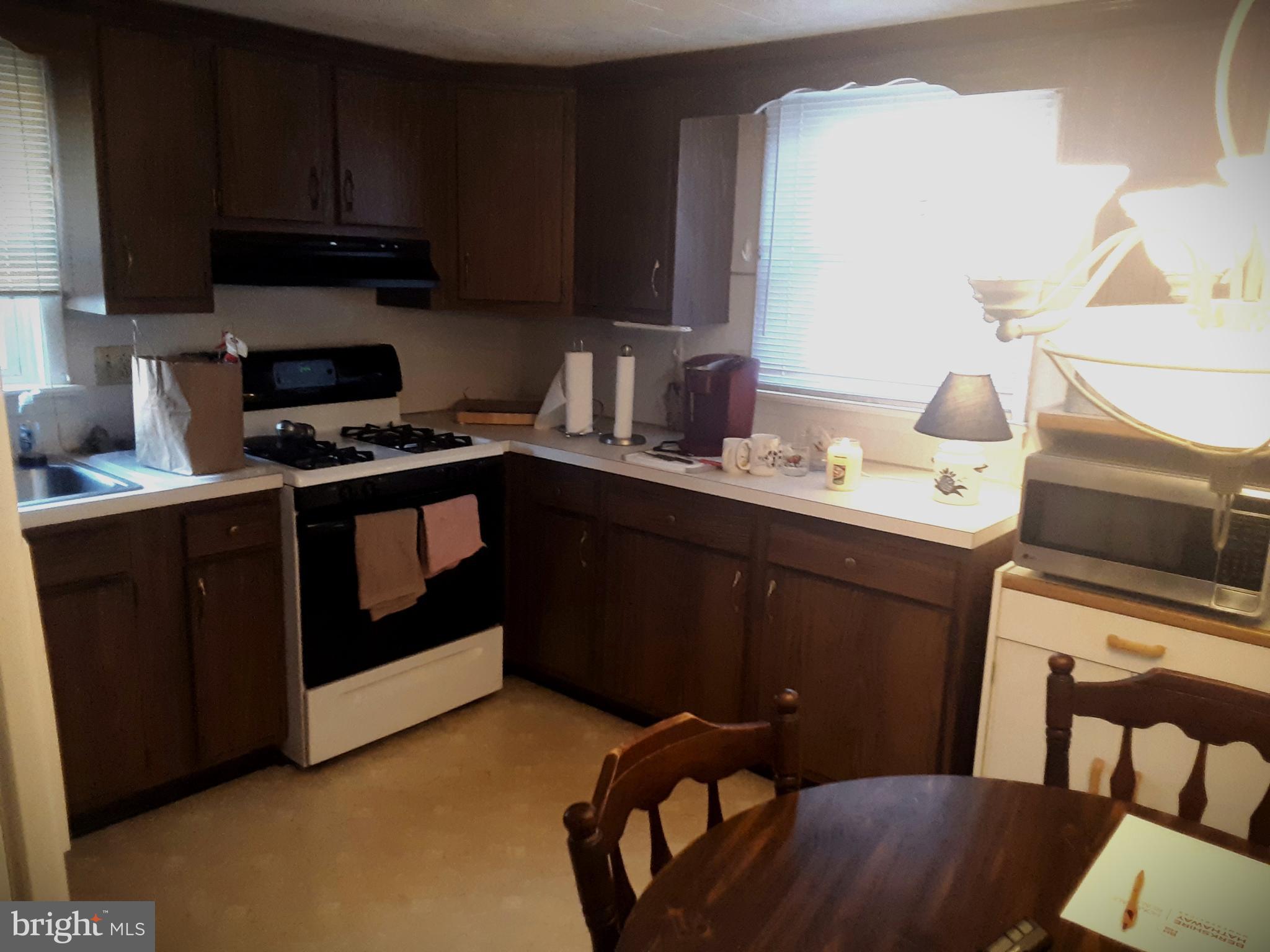 4913 Kutztown Road Temple, PA 19560 - Photo 5 of 15 Kitchen/view1