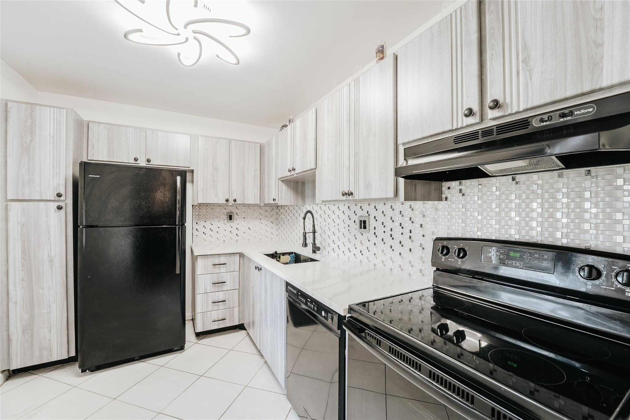 7650 West McNab Road, Unit 122 Tamarac, FL 33321 - Photo 4 of 33 Photo 4