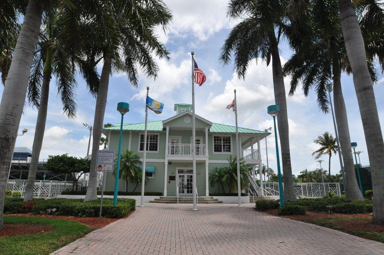 515 Northwest 1st Street, Unit 1 Delray Beach, FL 33444 - Photo 33 of 35 front view of a multi story building