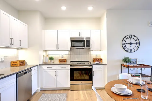 $2,200 | 125 Wickenden Street, Unit 404, Providence, RI 02903