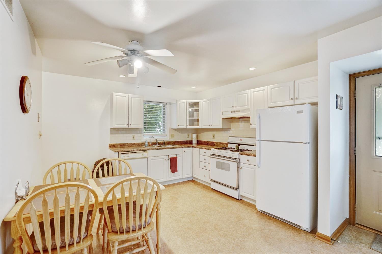 2616 Hart Road, Unit 1 Highland, IN 46322 - Photo 4 of 16 1500x1000