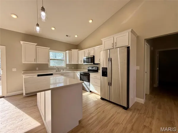 $279,900 | 317 Kearbey Drive, Poplar Bluff, MO 63901