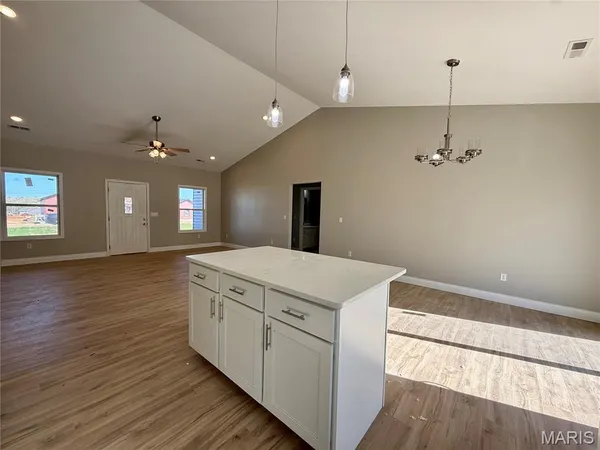 $279,900 | 317 Kearbey Drive, Poplar Bluff, MO 63901