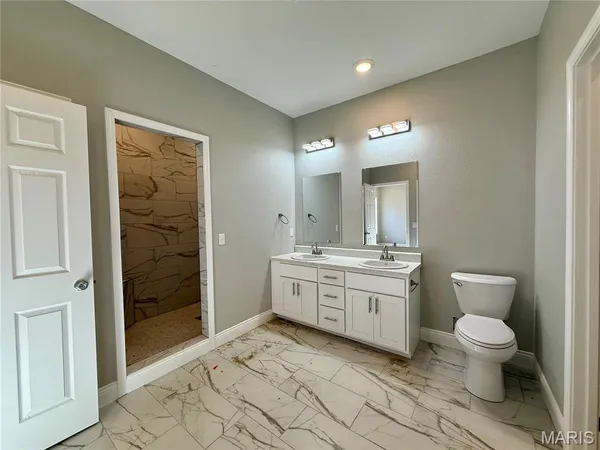 $279,900 | 317 Kearbey Drive, Poplar Bluff, MO 63901