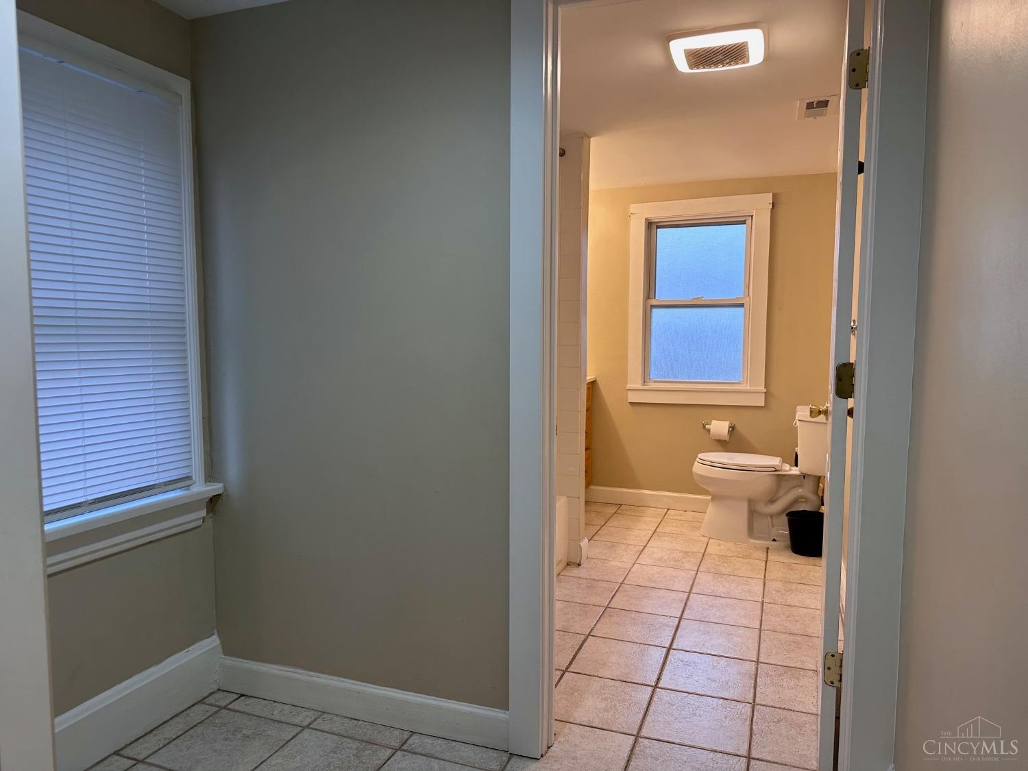 3939 Section Road Cincinnati, OH 45236 - Photo 12 of 21