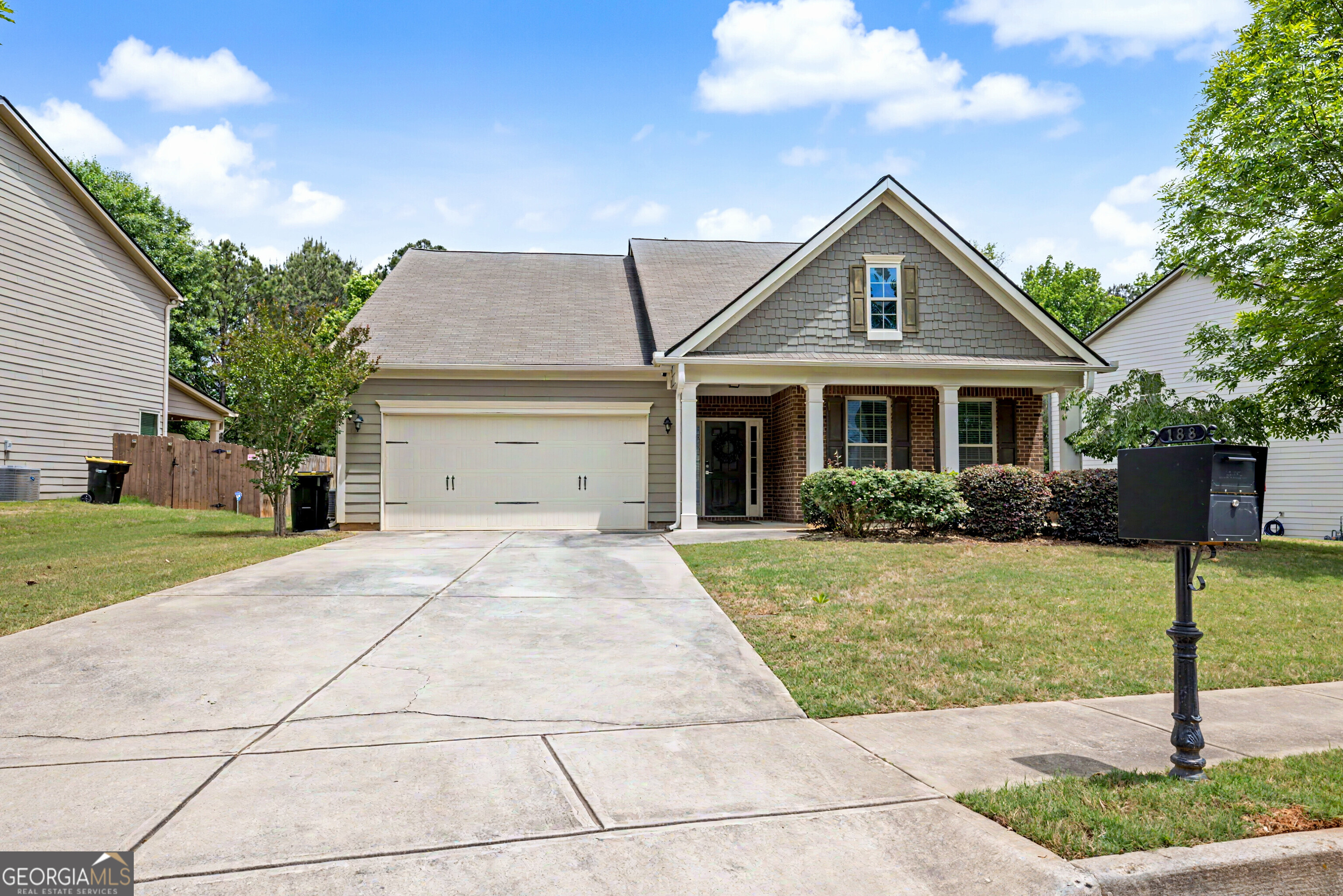 188 Inverness Avenue Newnan, GA 30263 - Photo 2 of 30