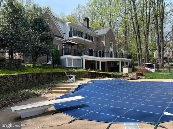 $1,349,000 | 5828 Hunton Wood Drive, Broad Run, VA 20137