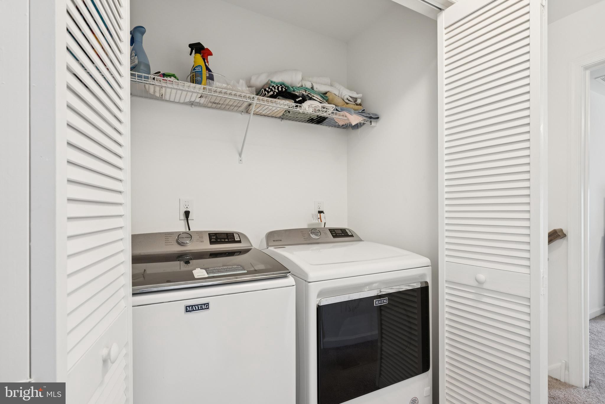94 Aviary Road Thorofare, NJ 08086 - Photo 13 of 24 a utility room with dryer and washer